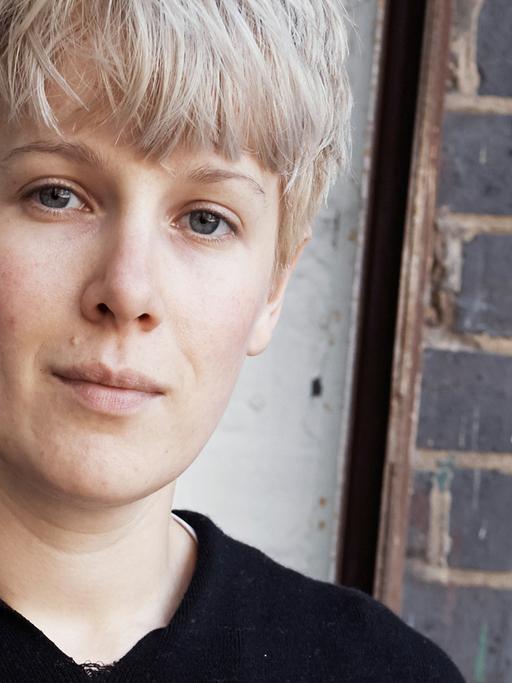 Die britische Künstlerin Helen Marten.