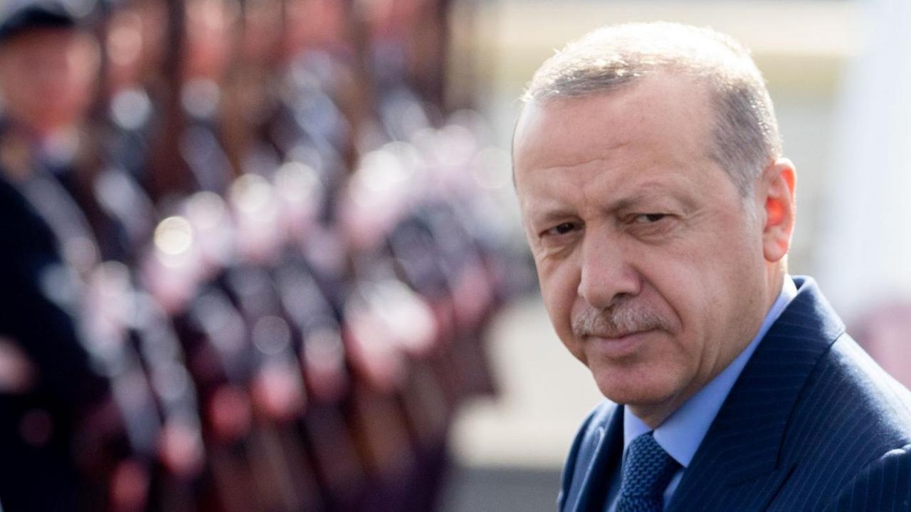 Der türkische Präsident Recep Tayyip Erdogan Ende September wird bei seinem Staatsbesuch in Deutschland mit militärischen Ehren empfangen.