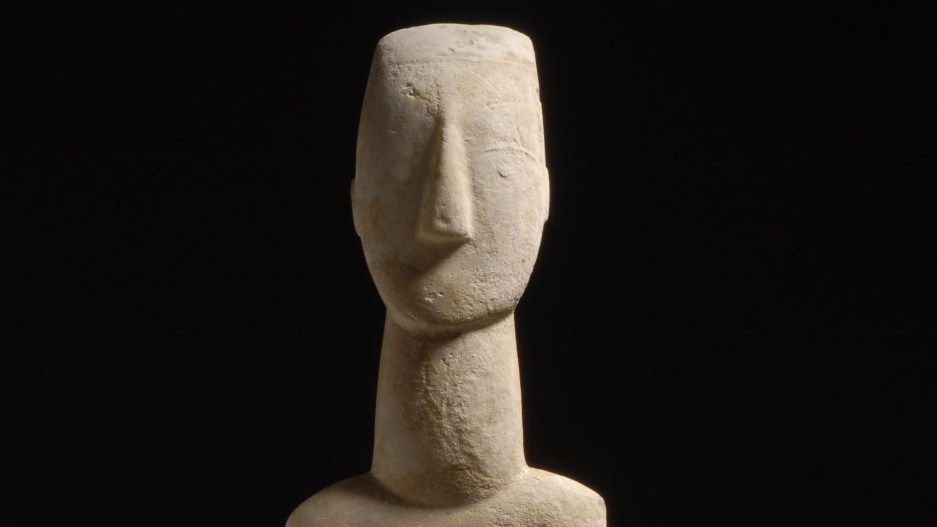 Ein Kykladenidol aus der Zeit zwischen 2700 - 2300 v. Chr. Das Badische Landesmuseum in Karlsruhe hat die Raubkunstfigur an Griechenland zurückgegeben.