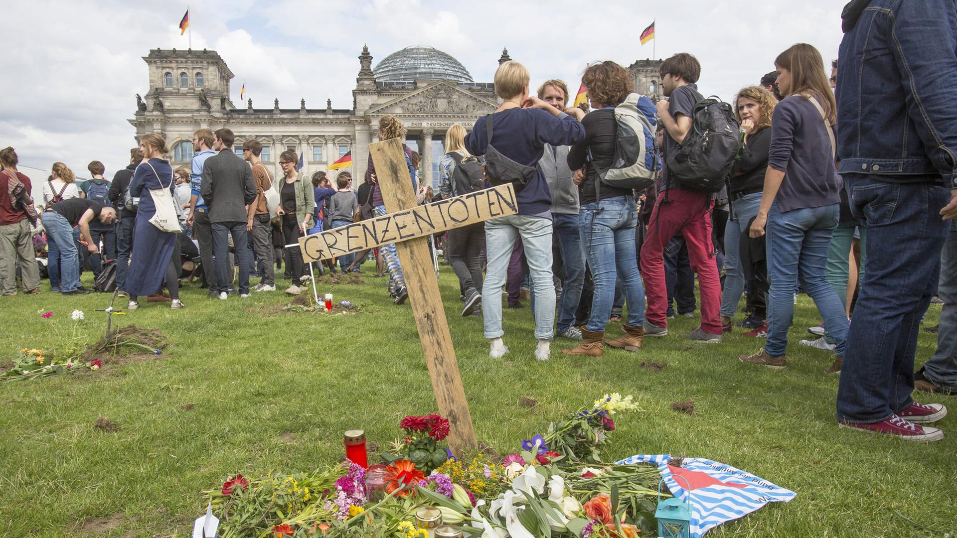 Protestaktion "Die Toten kommen" Protestaktion "Die Toten kommen"