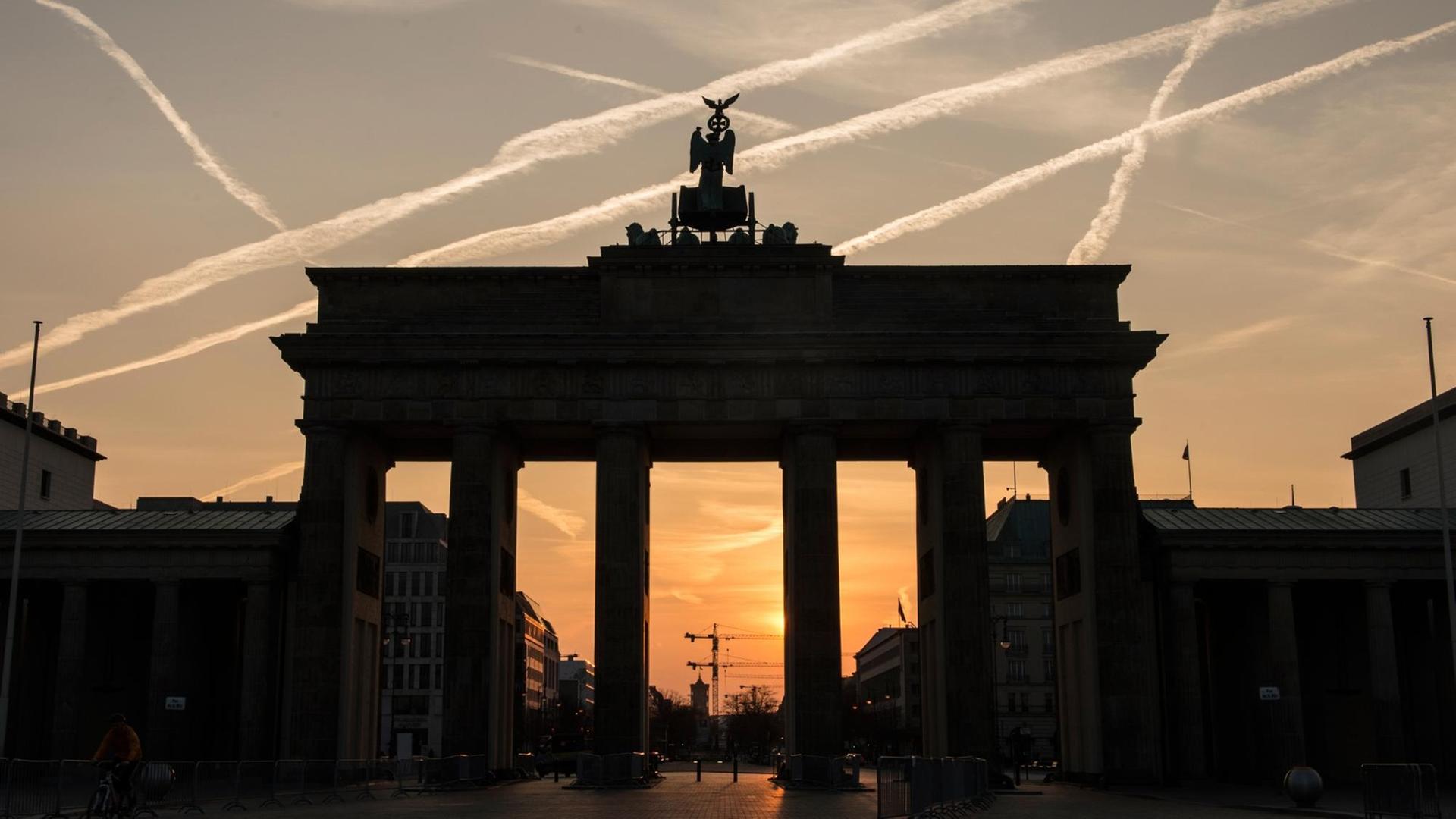 Berlin: Veranstaltungsort der Ökumenischen Kirchentage und Ziel eines perfiden Anschlagplans Berlin: Veranstaltungsort der Ökumenischen Kirchentage und Ziel eines perfiden Anschlagplans