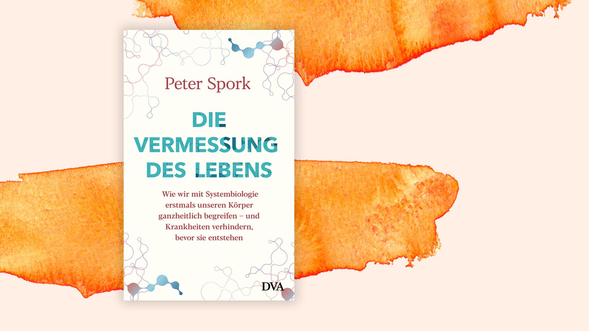 Das Buchcover ist weiß, nur am Rand ziehen sich blau-rote Fäden. In der Mitte steht in dicken blauen Buchstaben der Titel des Buches "Die Vermessung der Welt". Das Cover liegt auf einem orangenen Aquarell. Das Buchcover ist weiß, nur am Rand ziehen sich blau-rote Fäden. In der Mitte steht in dicken blauen Buchstaben der Titel des Buches "Die Vermessung der Welt". Das Cover liegt auf einem orangenen Aquarell.