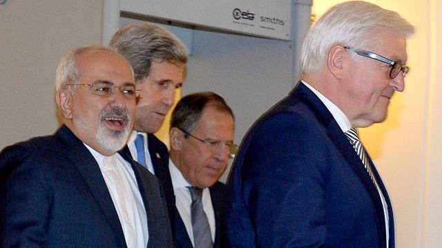 Mohammad Javad Zarif, John Kerry, Sergej Lavrow und Frank-Walter Steinmeier