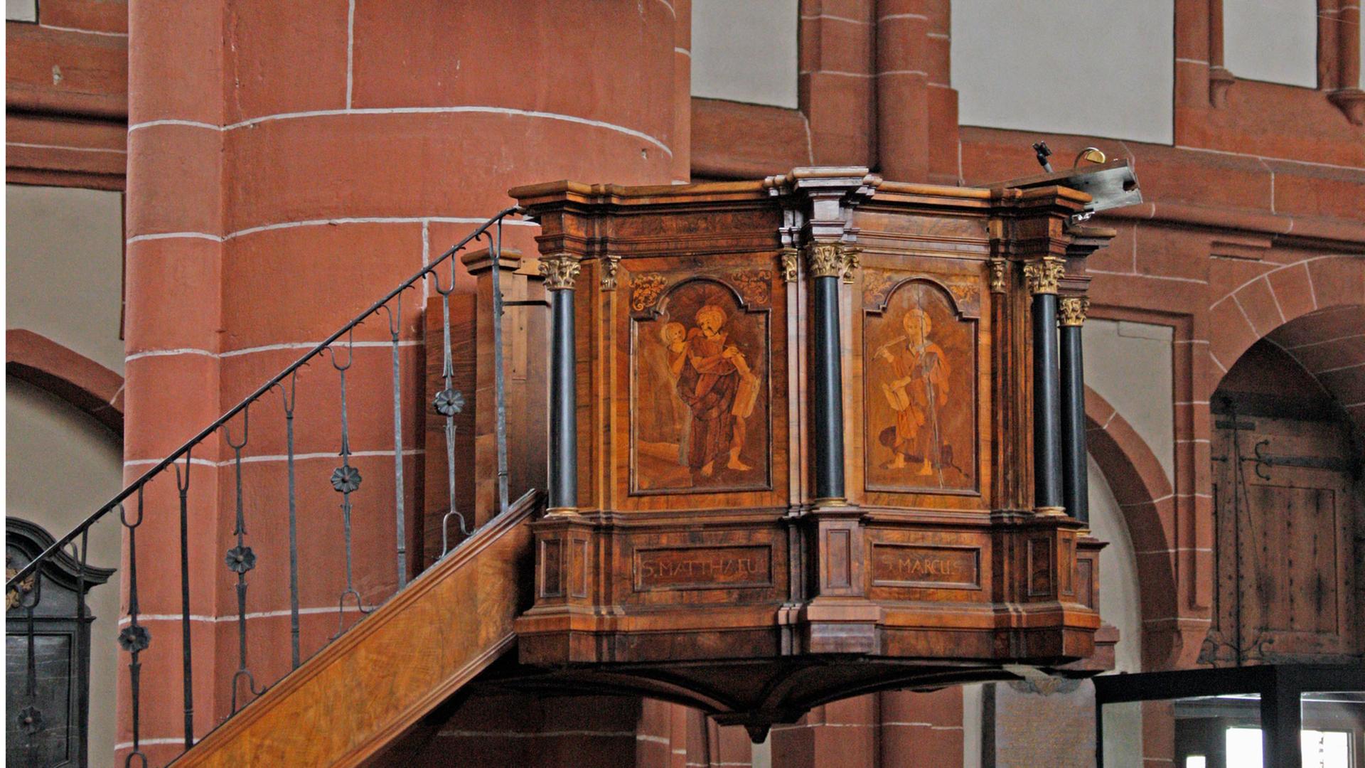 Die Kanzel im Wetzlarer Dom Die Kanzel im Wetzlarer Dom