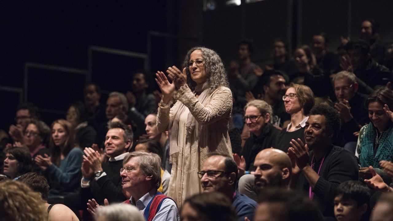 Gina Belafonte nach der Vorstellung von »Women« von Sasha Waltz beim Festival ZUHÖREN Gina Belafonte nach der Vorstellung von »Women« von Sasha Waltz beim Festival ZUHÖREN