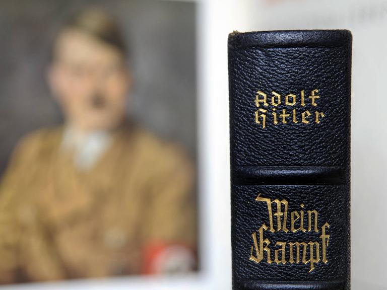 Hitlers "Mein Kampf" - Nach Wie Vor Kein Freier Verkauf ...