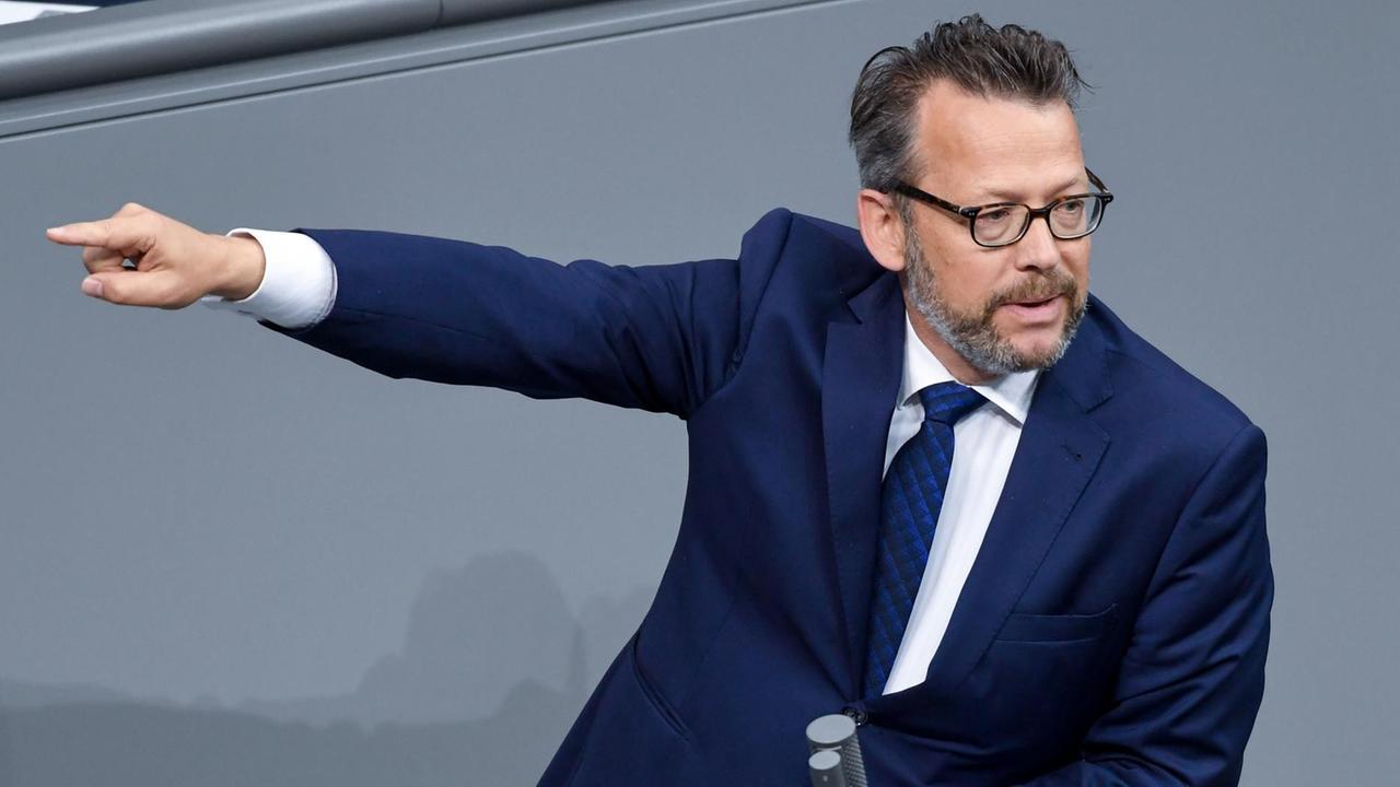 FDP-Politiker Otto Fricke spricht im Bundestag FDP-Politiker Otto Fricke spricht im Bundestag