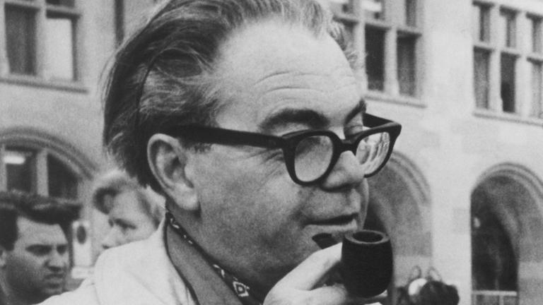 Der Schweizer Schriftsteller Max Frisch Der Schweizer Schriftsteller Max Frisch