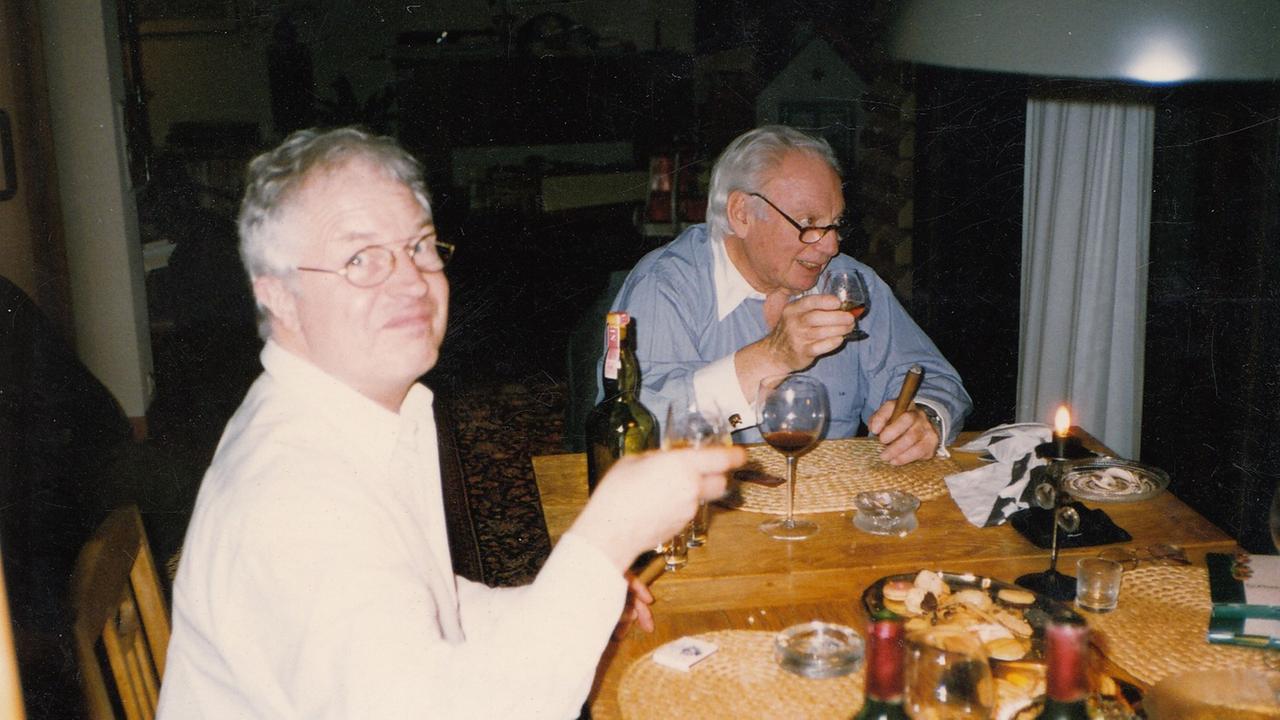 Günter Schmidt und Isaac Stern im Privathaus von Schmidt Günter Schmidt und Isaac Stern im Privathaus von Schmidt