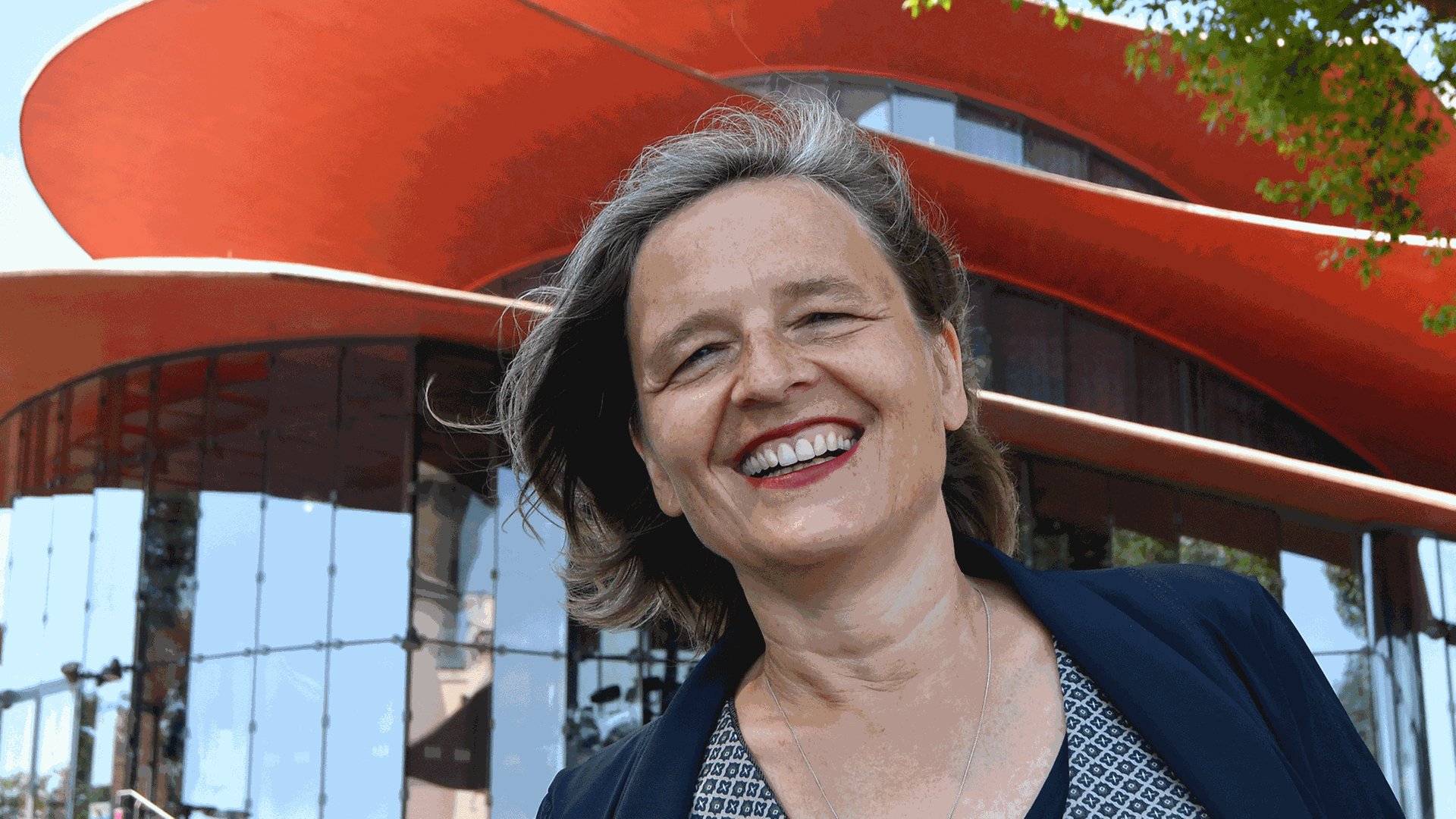 Die neue Intendantin Bettina Jahn, aufgenommen vor dem Hans-Otto-Theater in Potsdam, Brandenburg. Die neue Intendantin Bettina Jahn, aufgenommen vor dem Hans-Otto-Theater in Potsdam, Brandenburg.