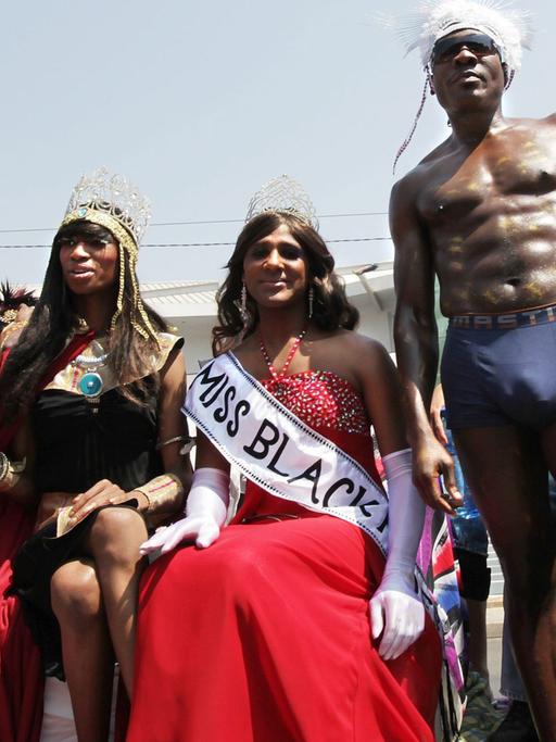 Teilnehmer der 21. Gay and Lesbian Parade in Johannesburg am 2. Oktober 2010