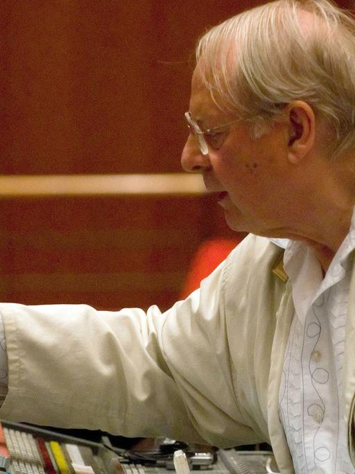 Der Komponist Karlheinz Stockhausen (1928-2007) im Jahr 2007 in Rom.