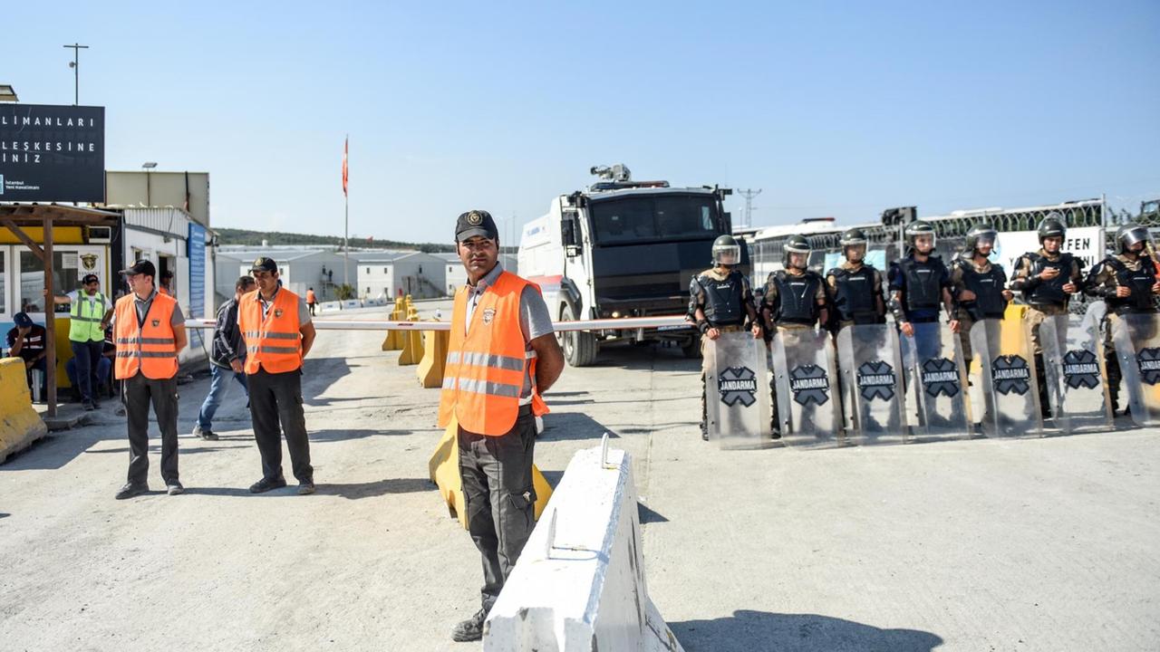 Proteste auf der Flughafenbaustelle in Istanbul (15.9.2018). Proteste auf der Flughafenbaustelle in Istanbul (15.9.2018).