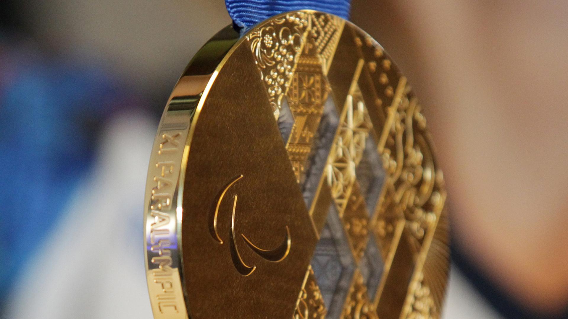 Eine Goldmedaille der Paralympics 2014 in Sotschi. Eine Goldmedaille der Paralympics 2014 in Sotschi.