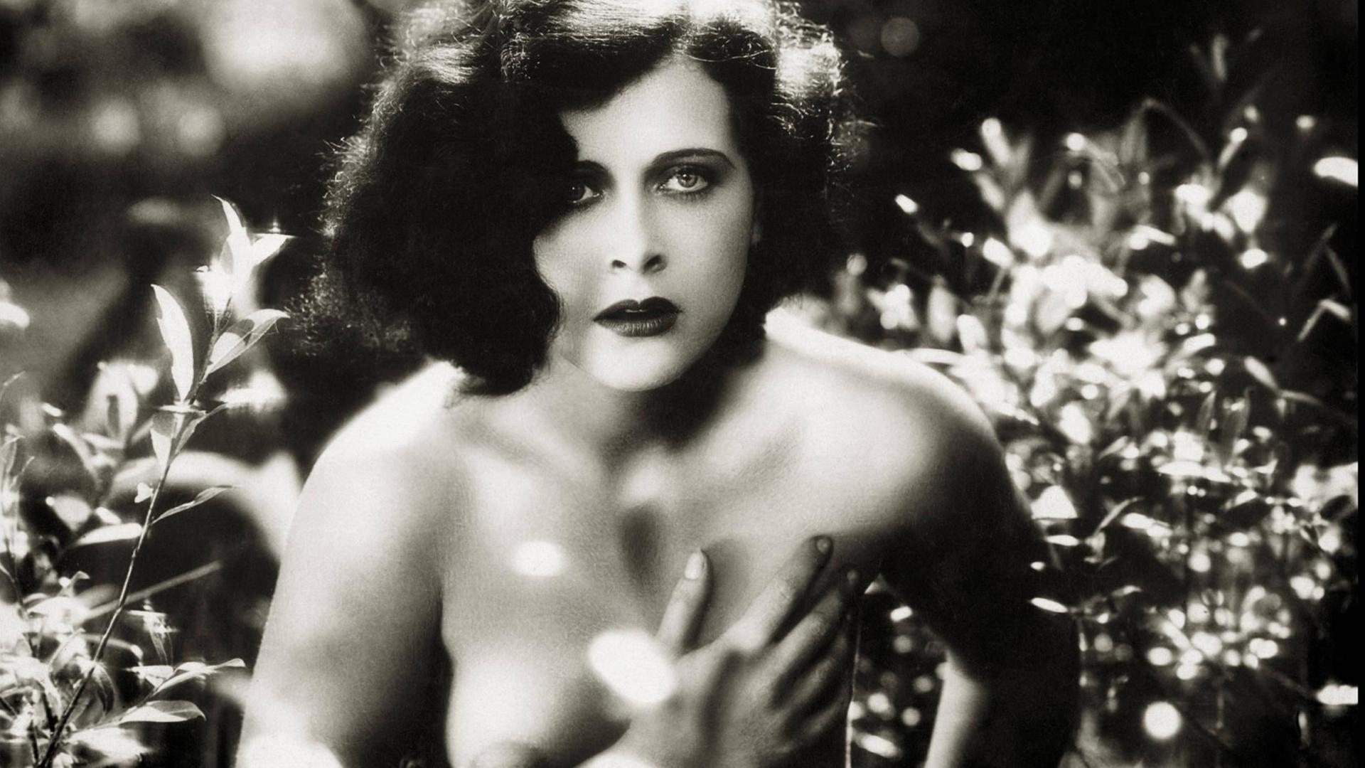 Der erste weibliche Orgasmus im Kino: Hedy Lamarr im Film "Ekstase" Der erste weibliche Orgasmus im Kino: Hedy Lamarr im Film "Ekstase"