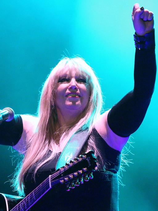 Polens bekannteste Sängerin Maryla Rodowicz bei einem Konzert in Danzig im April 2016.