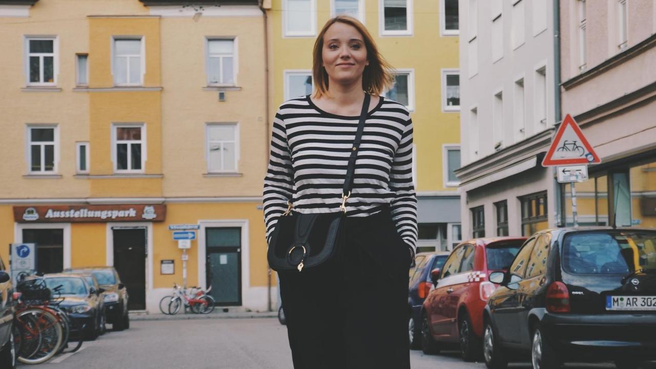 Die Reporterin beim Fotoshooting Die Reporterin beim Fotoshooting