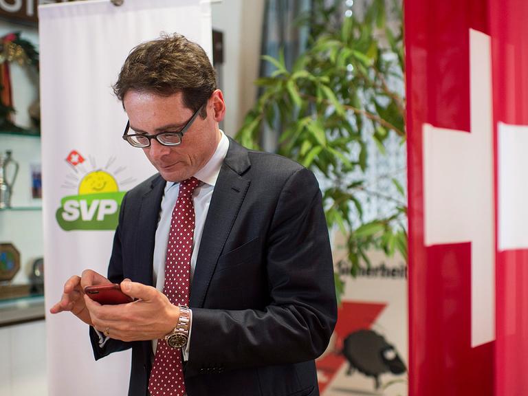 Hat nichts zu lachen: der SVP-Abgeordnete und Journalist Roger Koeppel.
