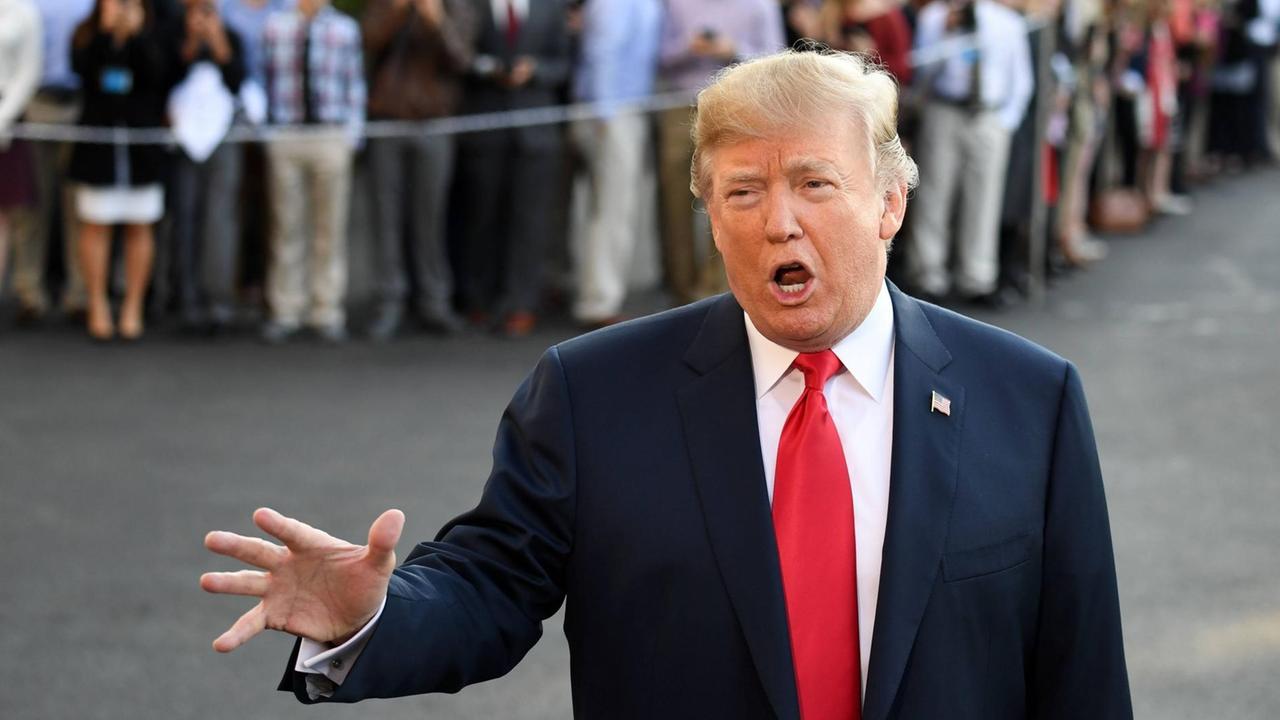 US-Präsident Donald Trump vor seiner Abreise nach Asien US-Präsident Donald Trump vor seiner Abreise nach Asien