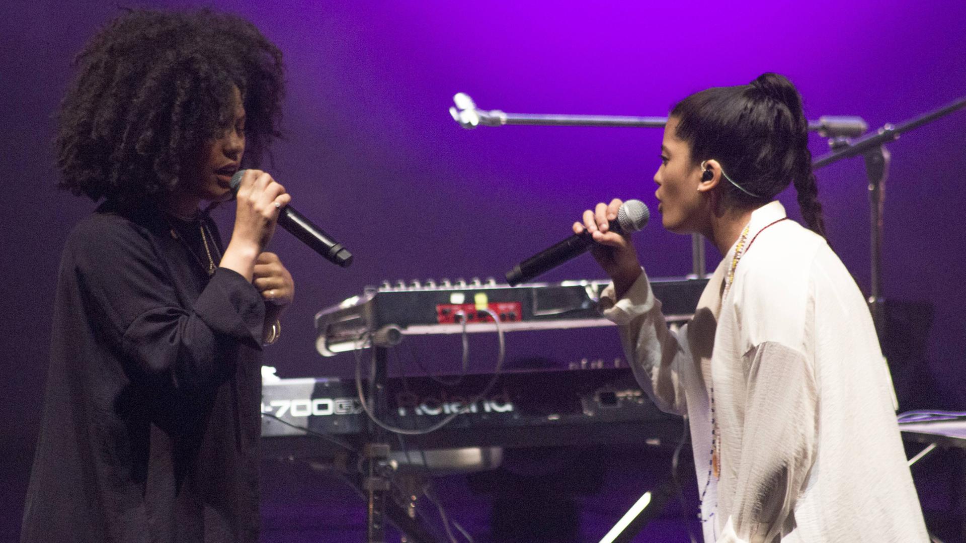 Das Duo Ibeyi mit Naomi und Lias-Kaindé Díaz Das Duo Ibeyi mit Naomi und Lias-Kaindé Díaz
