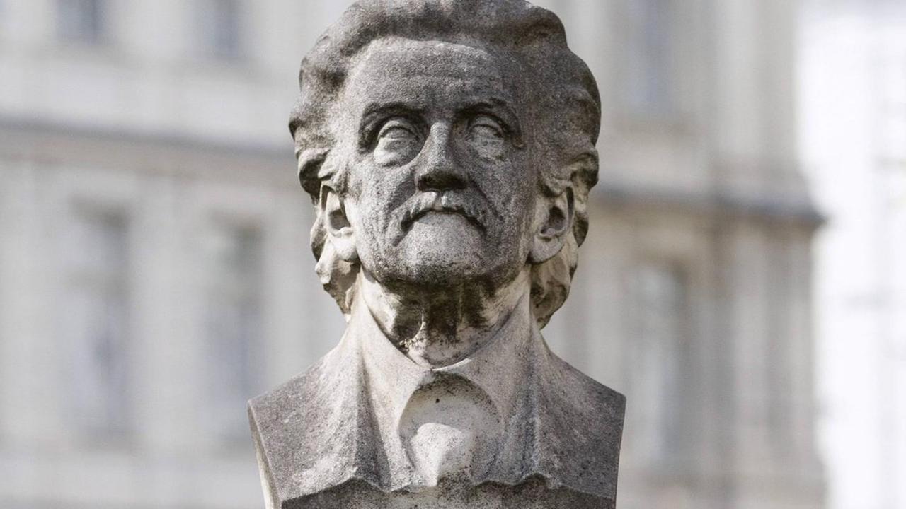 Denkmal von Josef Labor in Wien. Denkmal von Josef Labor in Wien.