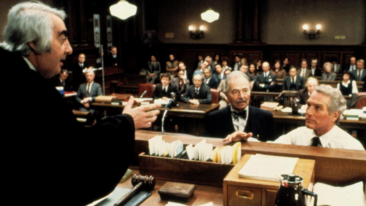 Szene aus dem Film "The Verdict" mit Milo O'Shea, James Mason und Paul Newman. Szene aus dem Film "The Verdict" mit Milo O'Shea, James Mason und Paul Newman.