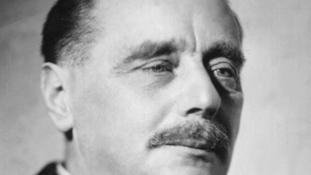 Der britische Schriftsteller H.G. Wells in einer zeitgenössischen Aufnahme Der britische Schriftsteller H.G. Wells in einer zeitgenössischen Aufnahme