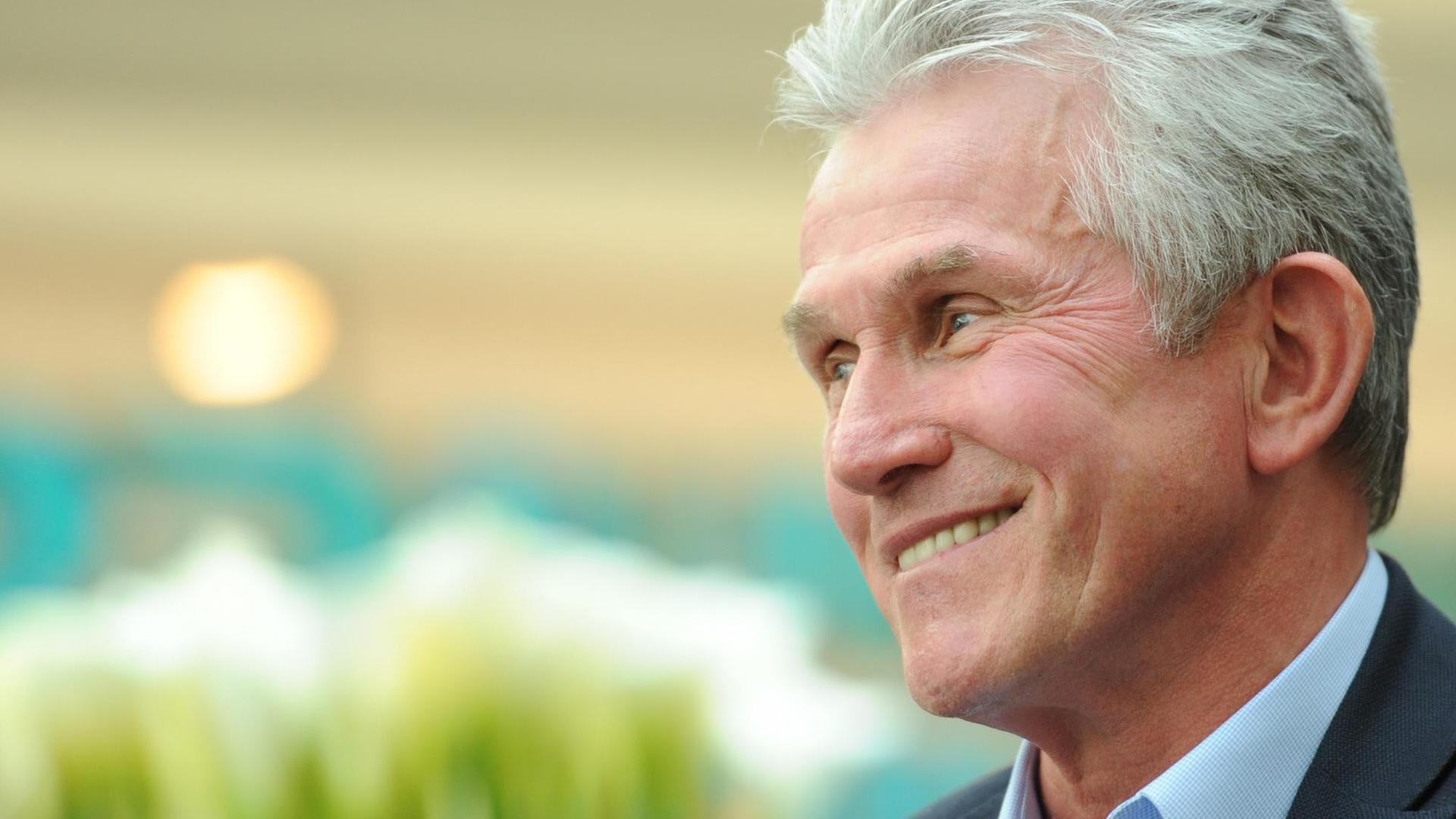 Der ehemalige Trainer des Fußball-Bundesligisten FC Bayern München, Jupp Heynckes soll nach Informationen der "Bild"-Zeitung die Bayern bis Saison-Ende trainieren Der ehemalige Trainer des Fußball-Bundesligisten FC Bayern München, Jupp Heynckes soll nach Informationen der "Bild"-Zeitung die Bayern bis Saison-Ende trainieren