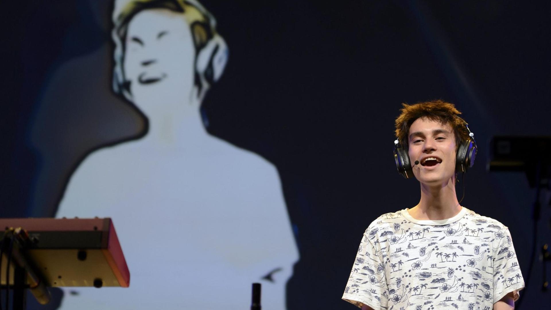 Jacob Collier performt beim 49th Montreux Jazz Festival 2015 Jacob Collier performt beim 49th Montreux Jazz Festival 2015