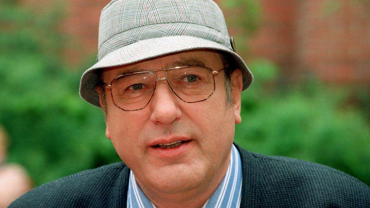 Manfred Krug als Rechtsanwalt Liebling in der Fernsehserie "Liebling Kreuzberg". Manfred Krug als Rechtsanwalt Liebling in der Fernsehserie "Liebling Kreuzberg".
