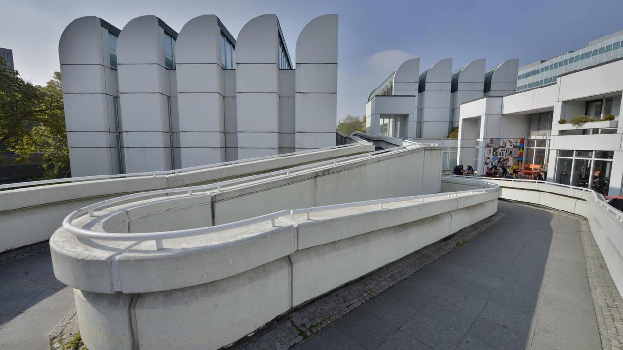 Außenaufnahme des Bauhaus-Archiv, Museum fuer Gestaltung, in Berlin