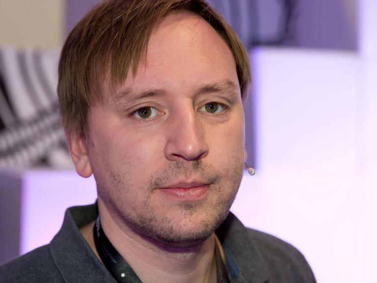 Lorenz Matzat, Journalist, spricht in Köln auf dem 25. Medienforum NRW.