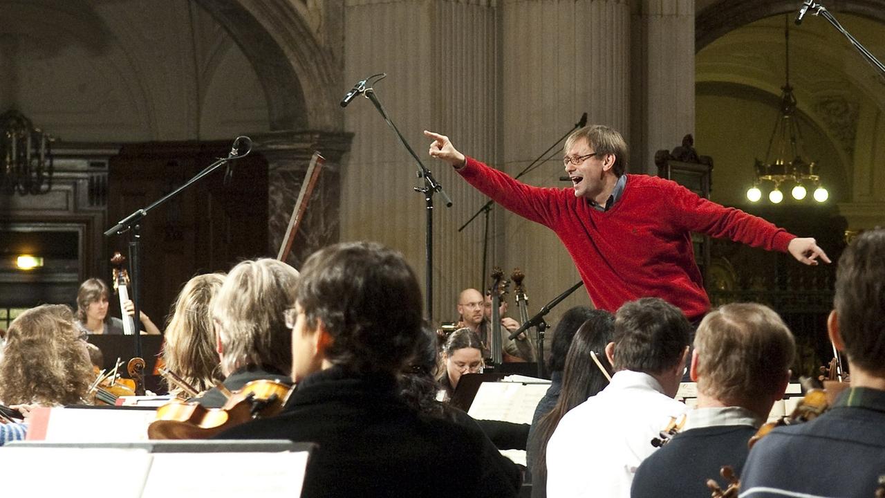 Probe: Rundfunk-Sinfonieorchester Berlin und Rundfunkchor Berlin unter der Leitung von Simon Halsey Probe: Rundfunk-Sinfonieorchester Berlin und Rundfunkchor Berlin unter der Leitung von Simon Halsey