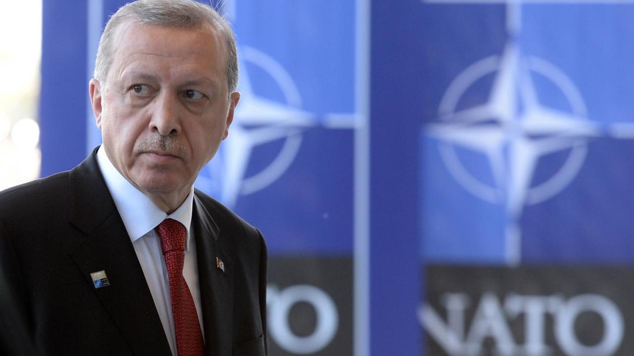 Der türkische Präsident Recep Tayyip Erdogan bei einem NATO-Treffen in Brüssel im Mai 2017. Der türkische Präsident Recep Tayyip Erdogan bei einem NATO-Treffen in Brüssel im Mai 2017.