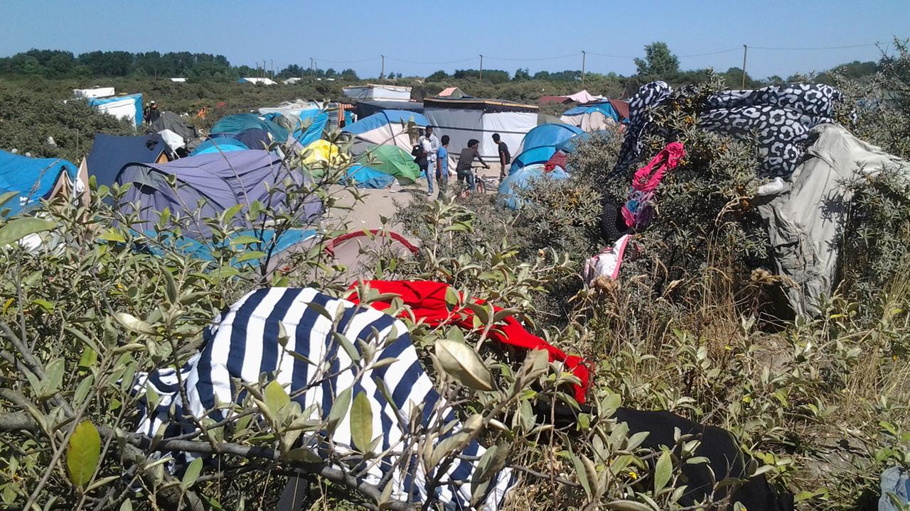 Theaterstück "The Jungle" - Grenzzäune Von Calais Bis Mexiko ...