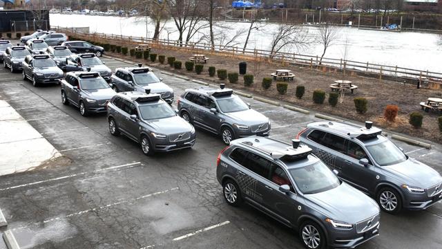 Selbstfahrende Autos, die von Uber Technologies getestet werden, in Pittsburgh, Pennsylvania