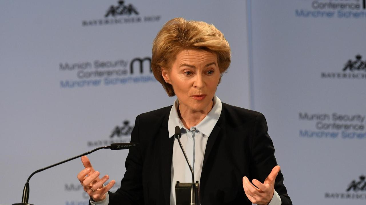 Bundesverteidigungsministerin von der Leyen spricht am 15.2.2019 auf der Münchner Sicherheitskonferenz Bundesverteidigungsministerin von der Leyen spricht am 15.2.2019 auf der Münchner Sicherheitskonferenz