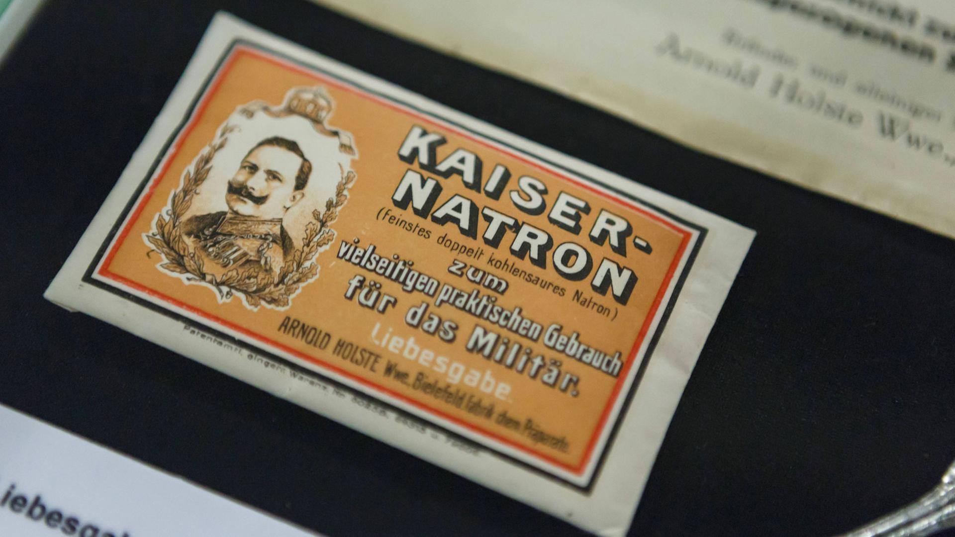 Packung Kaiser Natron in der Ausstellung "Alltag an der Heimatfront" Packung Kaiser Natron in der Ausstellung "Alltag an der Heimatfront"