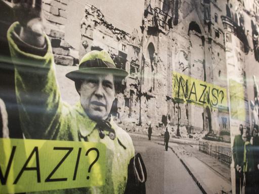 Panoramabild der Ausstellung "Who was a Nazi?" aus dem Jahr 2015