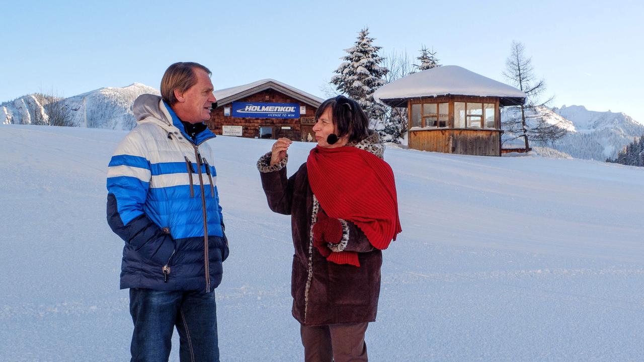 Markus Wasmeier und Renate Schönfelder im Skigebiet