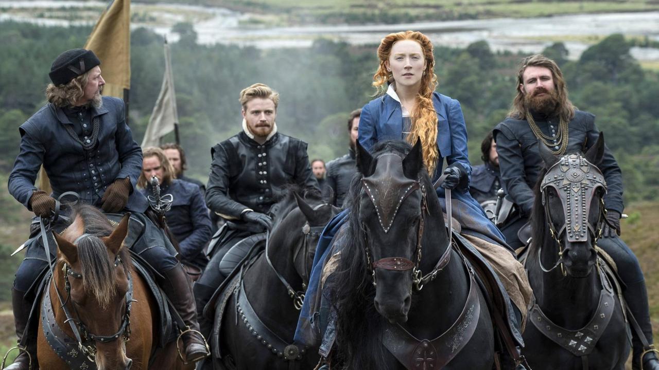 Saoirse Ronan als Mary, Königin von Schottland in Josie Rourkes Film "Maria Stuart". Saoirse Ronan als Mary, Königin von Schottland in Josie Rourkes Film "Maria Stuart".