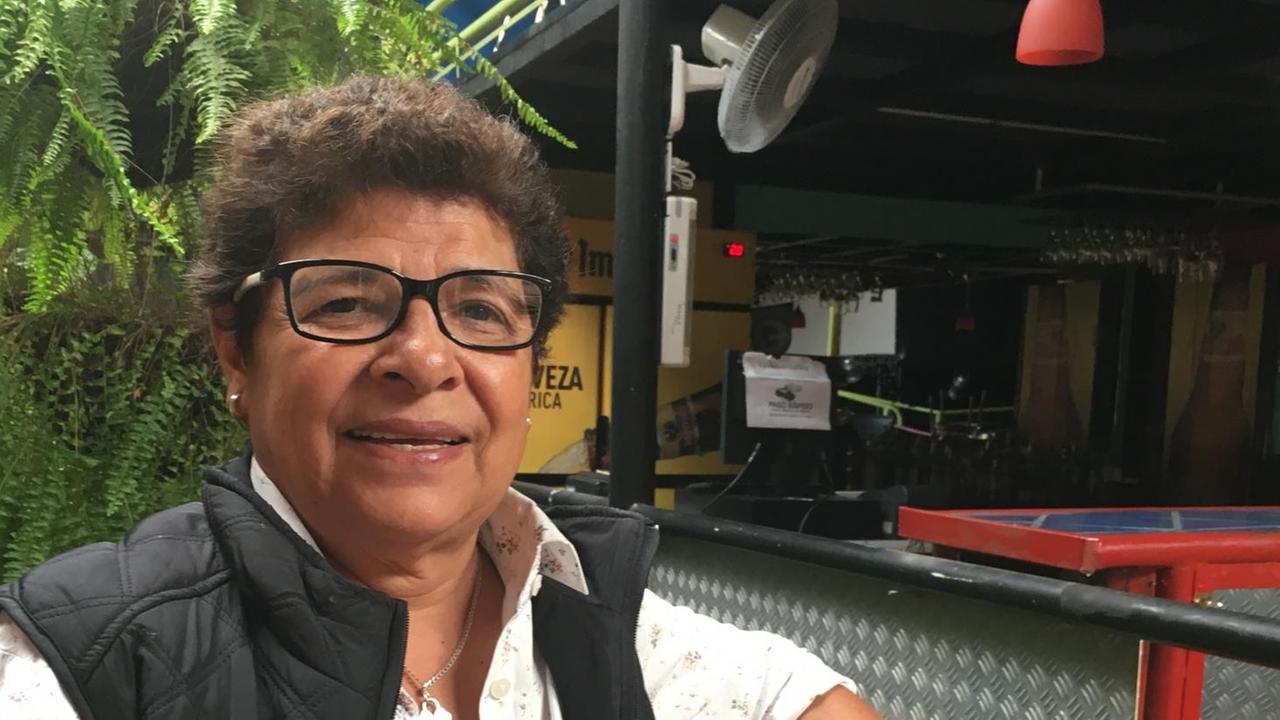 Ana Vegas 1979 gegründeter Gay-Club La Avispa wuchs im gleichen Maße, wie sich die Einstellungen zu Homosexualität in Costa Rica entspannten Ana Vegas 1979 gegründeter Gay-Club La Avispa wuchs im gleichen Maße, wie sich die Einstellungen zu Homosexualität in Costa Rica entspannten