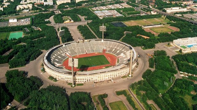 Luftaufnahme aus dem Jahr 1992 vom damaligen Lenin-Sportstadion, dem heutigen Luschniki-Stadion im gleichnamigen Moskauer Stadtteil.