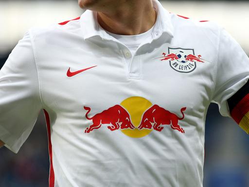 Fußball-Spieler im Trikot von RB Leipzig