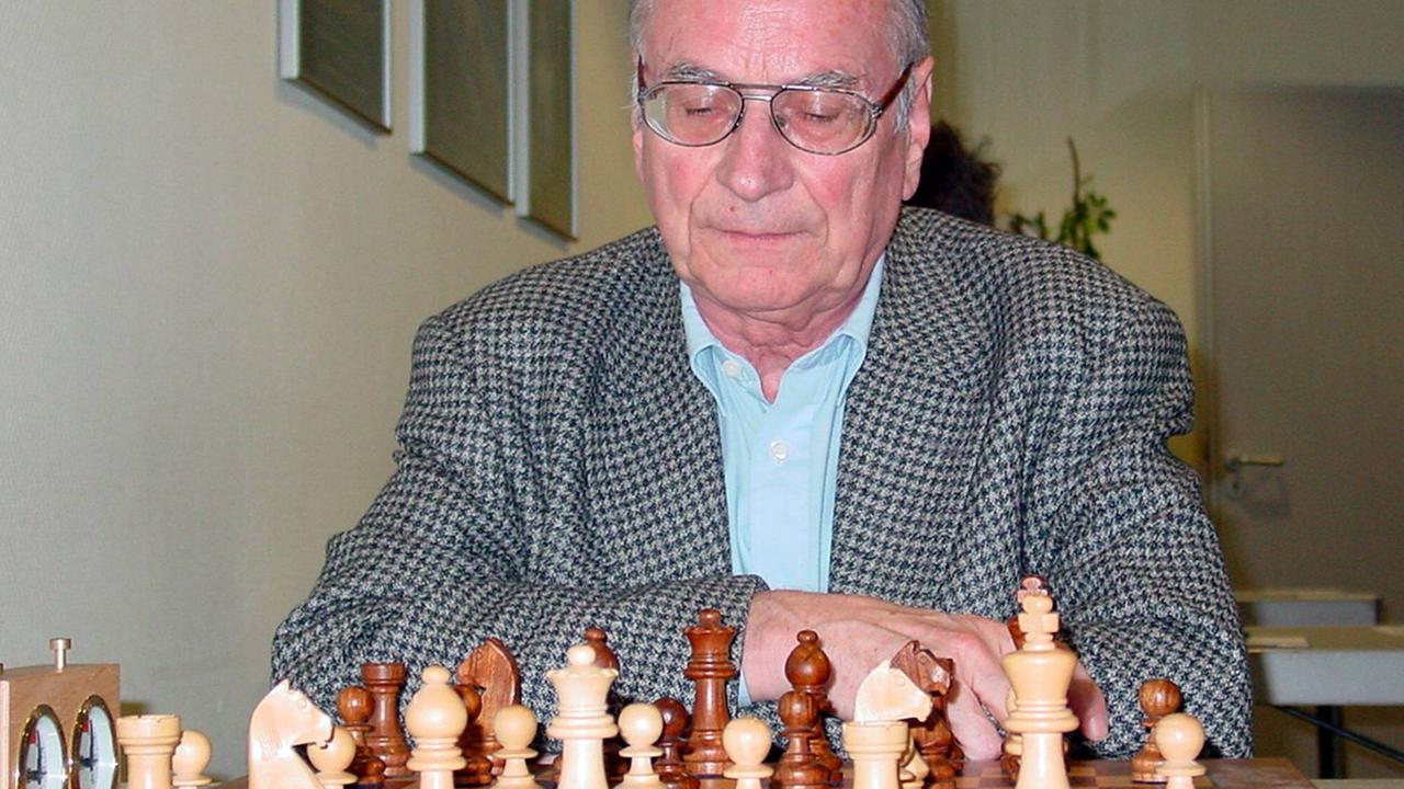 Fritz Baumbach, der ehemalige Präsident des Deutschen Fernschachbundes Fritz Baumbach, der ehemalige Präsident des Deutschen Fernschachbundes