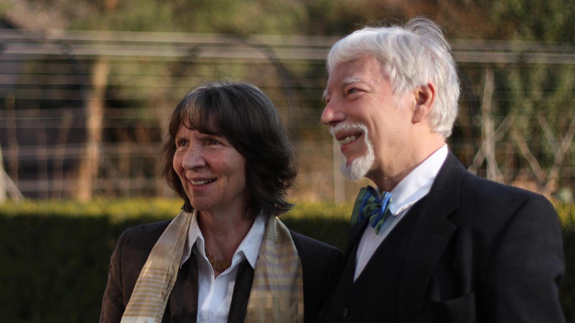 Die Kulturwissenschaftler Aleida Assmann und Ehemann Jan Assmann. Das Ehepaar erhält gemeinsam den diesjährigen Friedenspreis des Deutschen Buchhandels. Die Kulturwissenschaftler Aleida Assmann und Ehemann Jan Assmann. Das Ehepaar erhält gemeinsam den diesjährigen Friedenspreis des Deutschen Buchhandels.