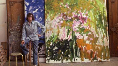 Porträt von Joan Mitchell in ihrem Atelier in Vétheuil, 1983