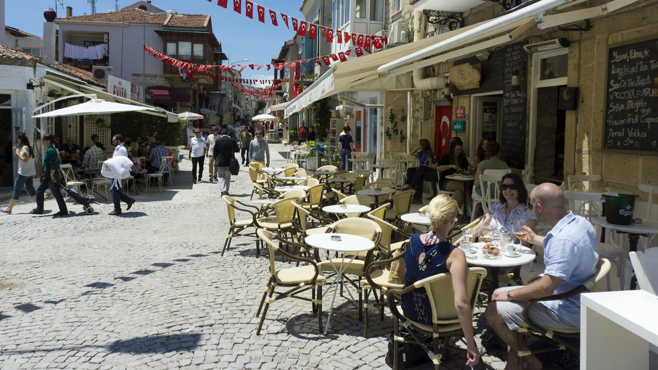 Restaurants, Geschäfte und Boutiquen in der Altstadt von Izmir
