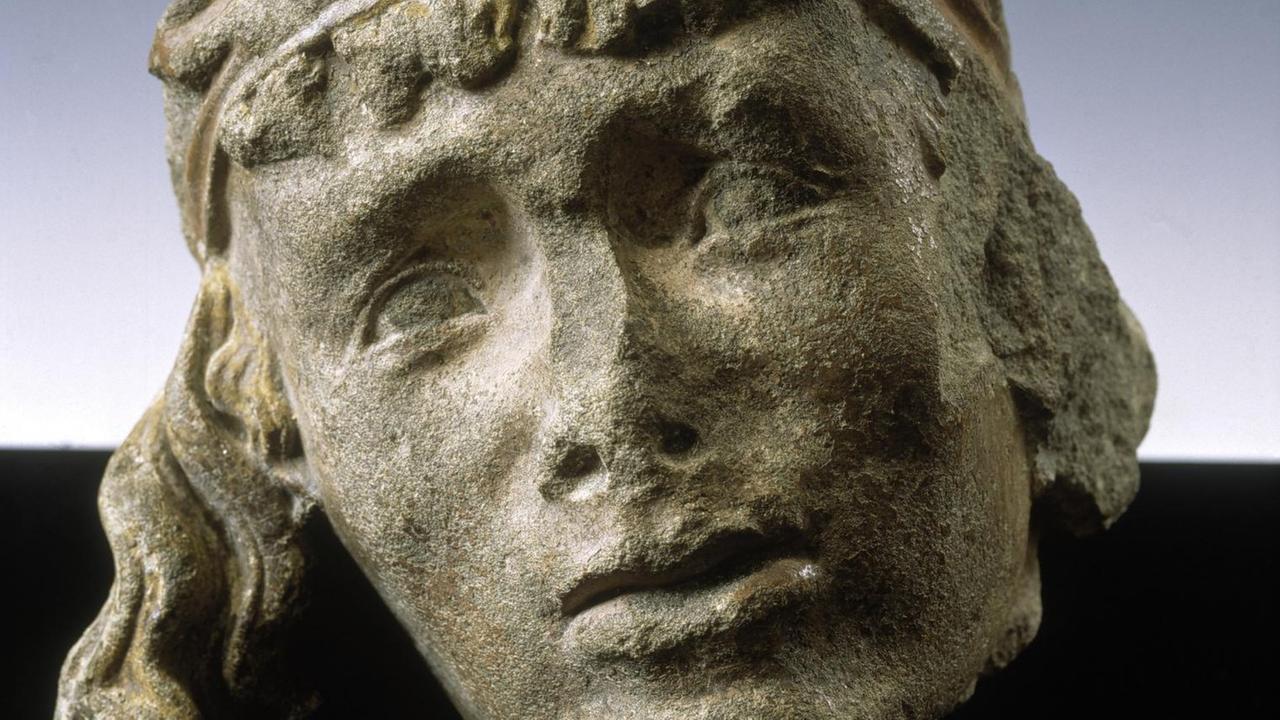 Sog. Kopf mit der Binde, Naumburger Meister, um 1240, Mainz, Bischöfliches Dom- und Diözesanmuseum Sog. Kopf mit der Binde, Naumburger Meister, um 1240, Mainz, Bischöfliches Dom- und Diözesanmuseum