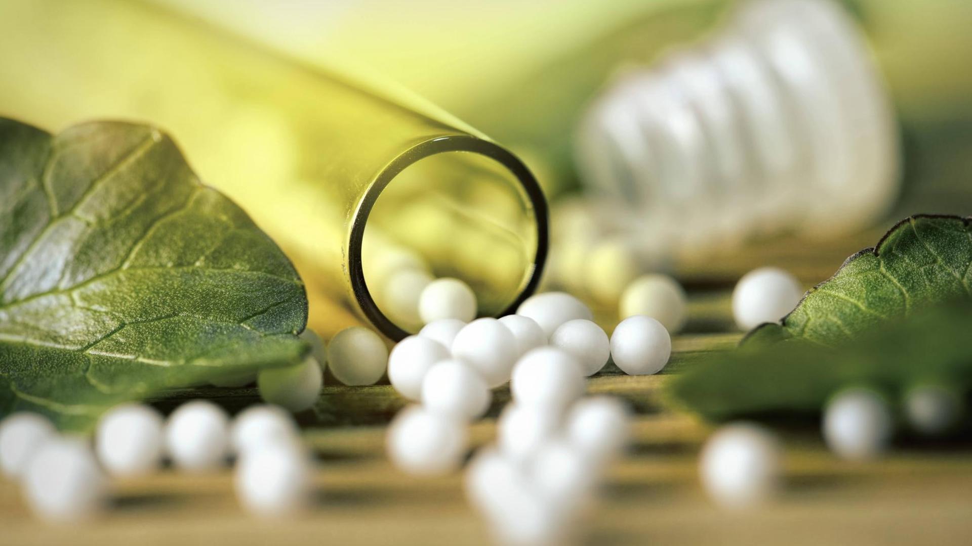 Globuli, ein homöopathisches Mittel Globuli, ein homöopathisches Mittel